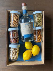 MEZCAL Y LIMONES