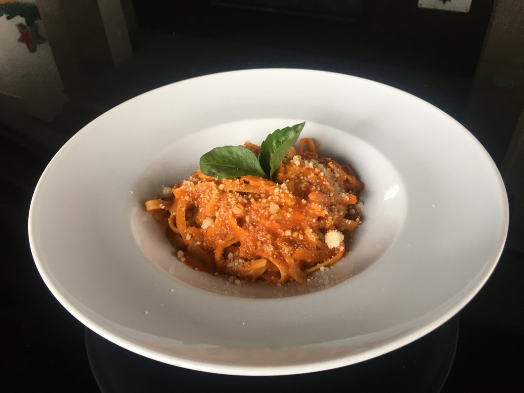 FETUCCINI A LA POMODORO